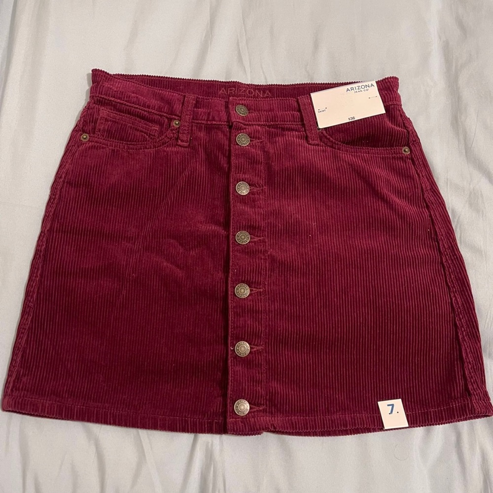 Junior skirt - new with tags